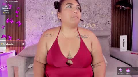 Snapshot of lanna__hot chatting on 01/15/25, 12:51 online show from 01/15/25, 12:51