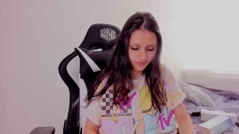 lanna_as online show from 02/18/25, 08:58