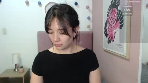 Lanna online show from 11/04/25, 01:10