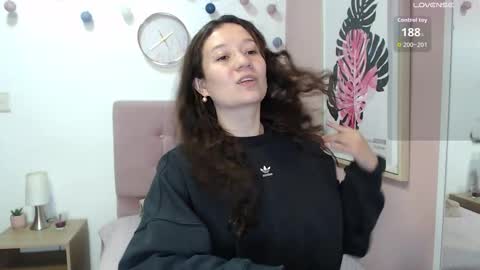 Lanna online show from 03/27/26, 01:22