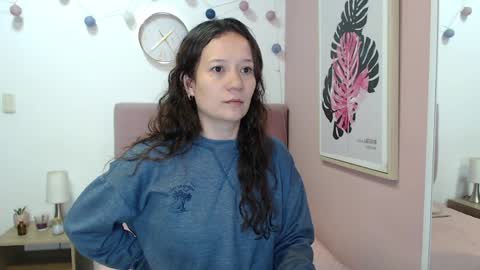 Snapshot of lanna_mills chatting on 05/27/26, 12:57 Lanna online show from 05/27/26, 12:57