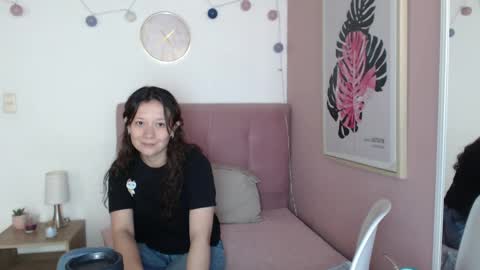Snapshot of lanna_mills chatting on 06/03/26, 02:33 Lanna online show from 06/03/26, 02:33