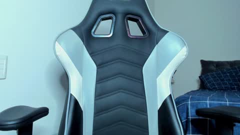 Lanna online show from 02/08/25, 01:43