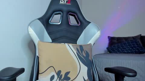 Lanna online show from 03/11/25, 01:26