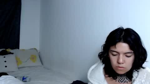 Snapshot of lannie_gonzales chatting on 02/19/25, 11:46 LANNIE   online show from 02/19/25, 11:46