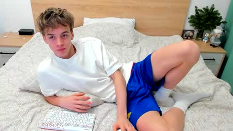 Fandi online show from 12/21/24, 05:14