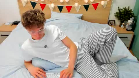 Fandi online show from 01/03/25, 12:19