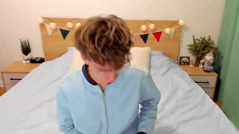 Fandi online show from 01/13/25, 05:23