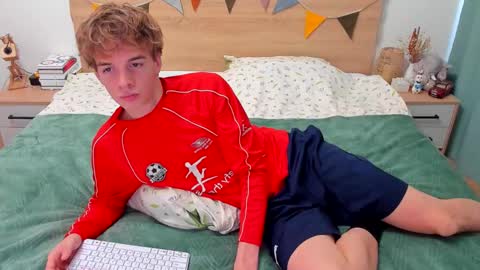 Fandi online show from 09/20/25, 08:04