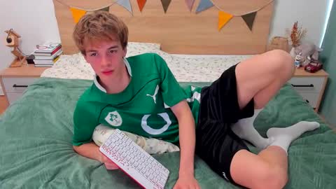 Fandi online show from 09/25/25, 08:40