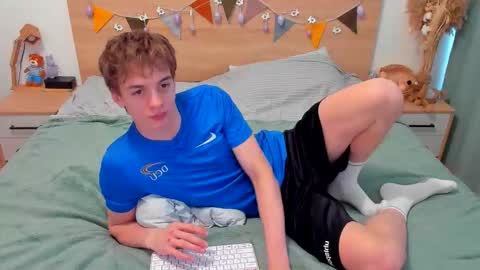 Fandi online show from 02/20/26, 11:00