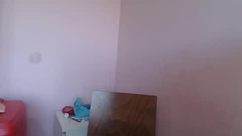 Snapshot of lantti chatting on 10/30/25, 08:27 lantti online show from 10/30/25, 08:27