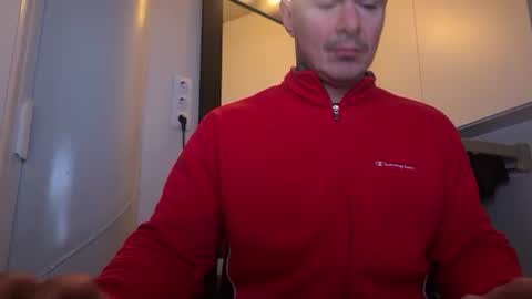 Snapshot of lanzarote6 chatting on 11/23/25, 12:49 BDSM online show from 11/23/25, 12:49