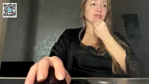 Olena online show from 12/14/25, 07:40