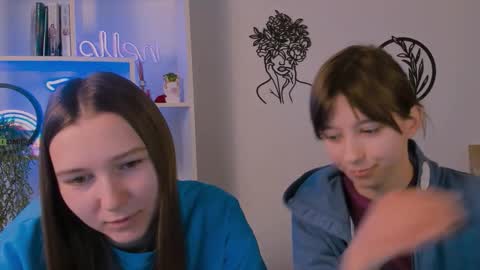 lara_bamby online show from 02/18/26, 06:31