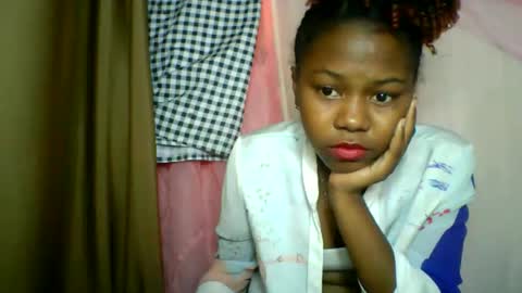 Snapshot of lara_belle chatting on 06/01/26, 08:05 lara_belle online show from 06/01/26, 08:05