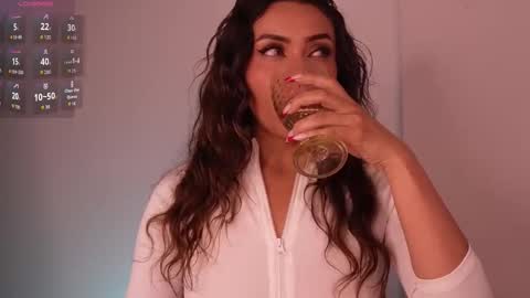 Lara online show from 12/19/25, 10:17