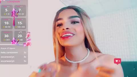 Snapshot of lara_brunette chatting on 01/28/25, 10:56 Lara Brunette  online show from 01/28/25, 10:56