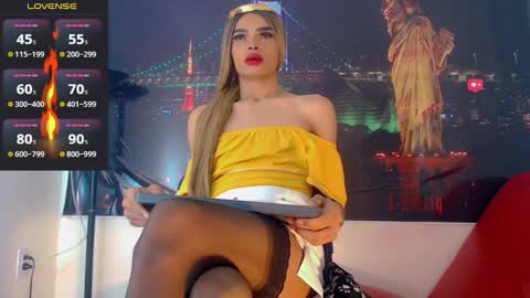 Snapshot of lara_brunette chatting on 02/08/25, 11:12 Lara Brunette  online show from 02/08/25, 11:12