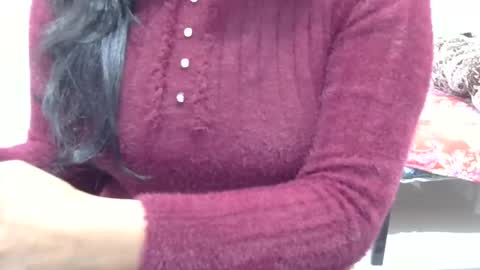 Snapshot of lara_dey chatting on 01/10/25, 07:00 Anshika rai online show from 01/10/25, 07:00