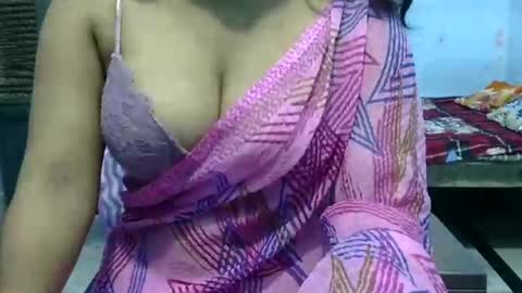 Snapshot of lara_dey chatting on 09/10/25, 09:09 Anshika rai online show from 09/10/25, 09:09