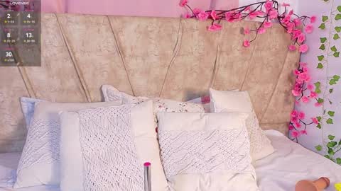 Lara Gill online show from 01/13/26, 09:09