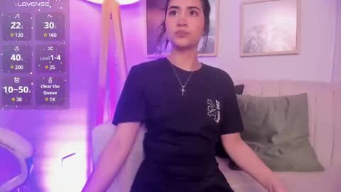 Lara Madisson online show from 01/11/25, 08:00