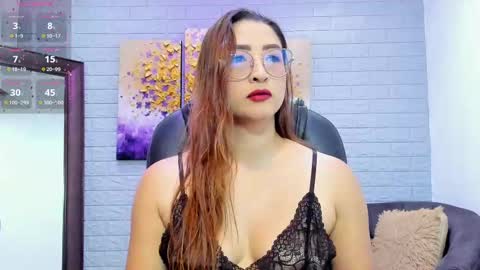      700  200   online show from 10/03/25, 07:33