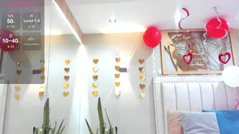      700  200   online show from 02/15/26, 05:31