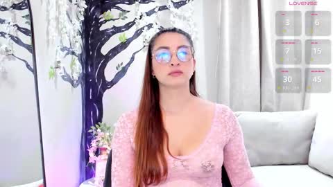      700  200   online show from 03/06/26, 07:54