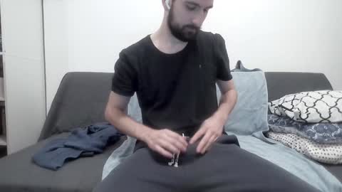 Snapshot of laraaan chatting on 12/28/24, 06:18 laraaan online show from 12/28/24, 06:18