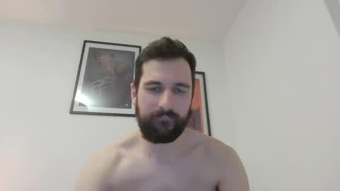 laraaan online show from 04/08/26, 07:14