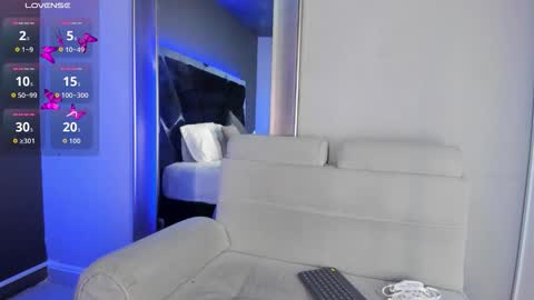 Lara online show from 03/24/26, 07:08