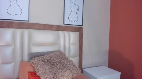 Snapshot of laragoldd chatting on 12/06/24, 04:36 Lara Gold online show from 12/06/24, 04:36