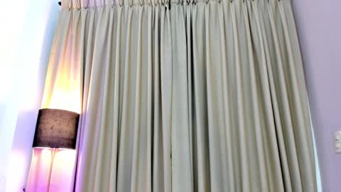 Snapshot of laragoldd chatting on 01/30/25, 02:06 Lara Gold online show from 01/30/25, 02:06