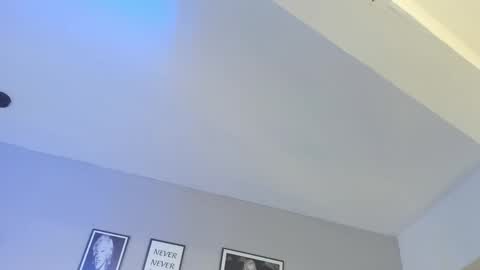 laragreey online show from 04/22/26, 11:34