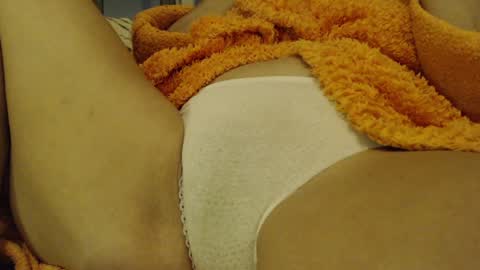 Snapshot of laralhotr chatting on 12/20/24, 09:17 laralhotr online show from 12/20/24, 09:17