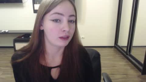 Snapshot of laralianna chatting on 12/09/24, 04:37 Laralianna online show from 12/09/24, 04:37