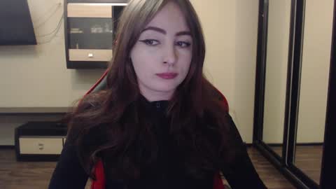 Snapshot of laralianna chatting on 01/10/25, 01:32 Laralianna online show from 01/10/25, 01:32