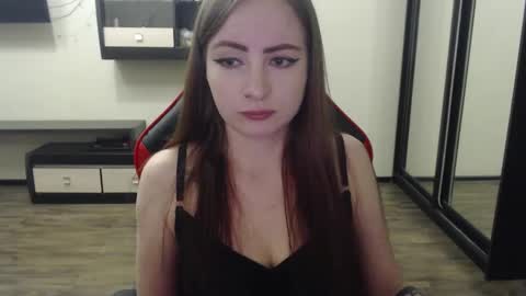 Snapshot of laralianna chatting on 03/02/25, 12:11 Laralianna online show from 03/02/25, 12:11