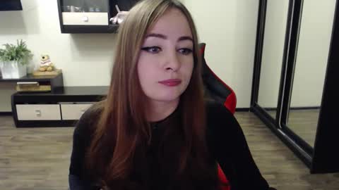 Snapshot of laralianna chatting on 09/17/25, 10:50 Laralianna online show from 09/17/25, 10:50