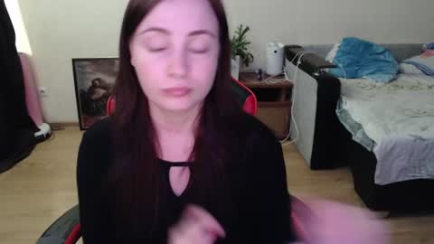 Snapshot of laralianna chatting on 06/15/26, 11:56 Laralianna online show from 06/15/26, 11:56