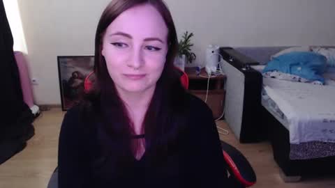 Snapshot of laralianna chatting on 06/16/26, 10:18 Laralianna online show from 06/16/26, 10:18