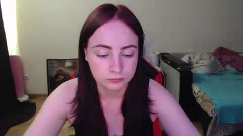 Snapshot of laralianna chatting on 06/29/26, 12:27 Laralianna online show from 06/29/26, 12:27