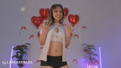 Snapshot of laramiaa chatting on 02/20/26, 08:20 Lara online show from 02/20/26, 08:20