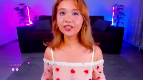 Lara online show from 06/15/26, 07:05