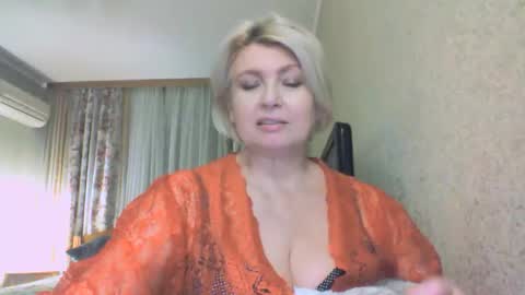 laramrs online show from 11/21/25, 05:55