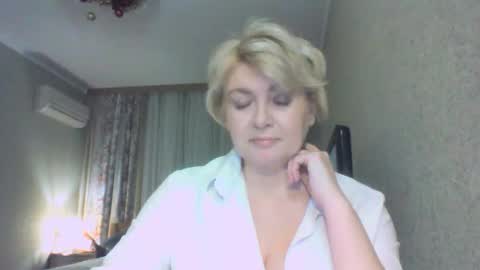 Snapshot of laramrs chatting on 01/15/26, 05:27 laramrs online show from 01/15/26, 05:27