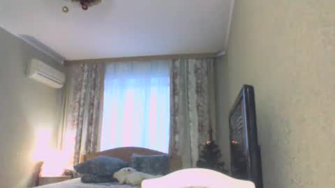 Snapshot of laramrs chatting on 01/17/26, 01:38 laramrs online show from 01/17/26, 01:38