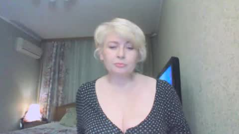 Snapshot of laramrs chatting on 02/07/26, 04:00 laramrs online show from 02/07/26, 04:00